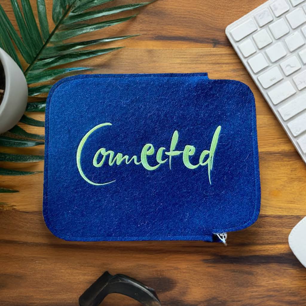 Sign iPad-Hülle "Connected" Dunkelblau Sign iPad-Hülle "Connected" Dunkelblau
