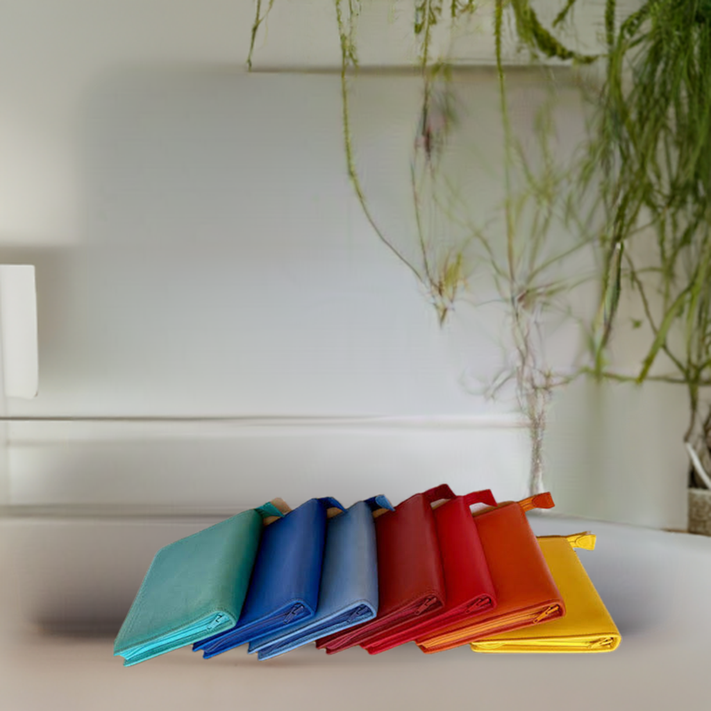 Reise-Etui 18er, in versch. Farben mit 20ml leeren Dosen - Aktion Reise-Etui 18er, in versch. Farben mit 20ml leeren Dosen - Aktion