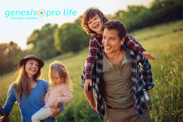 Happy-family-going-for-picnic-GPLv5BEctJpCogHS genesis pro life biophotonen Energie zum Mitnehmen