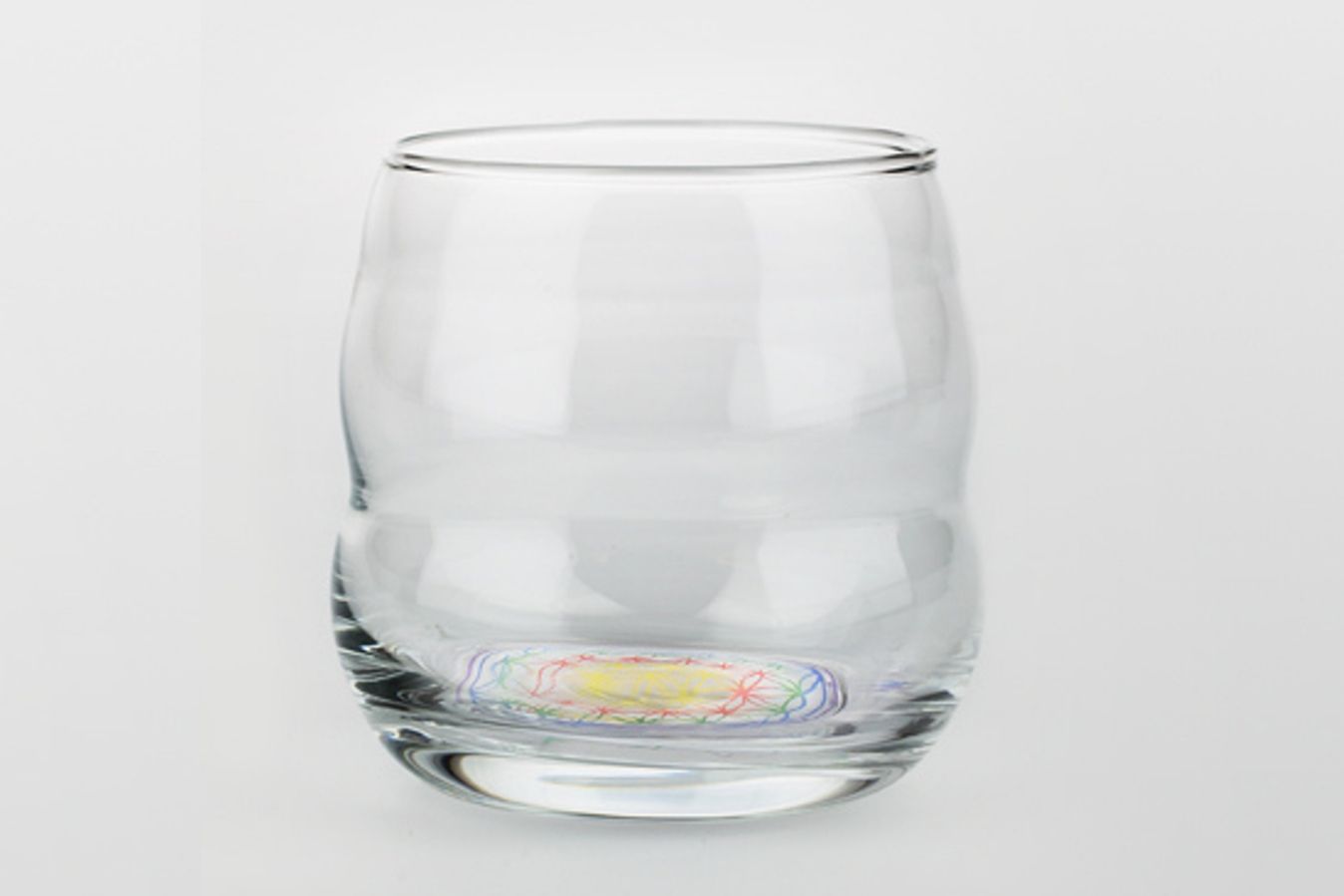 6220-mythos-happymkRdWFk5A26x1 Becher Mythos Happy, Lebensblume farbig